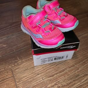 Toddler Saucony shoes